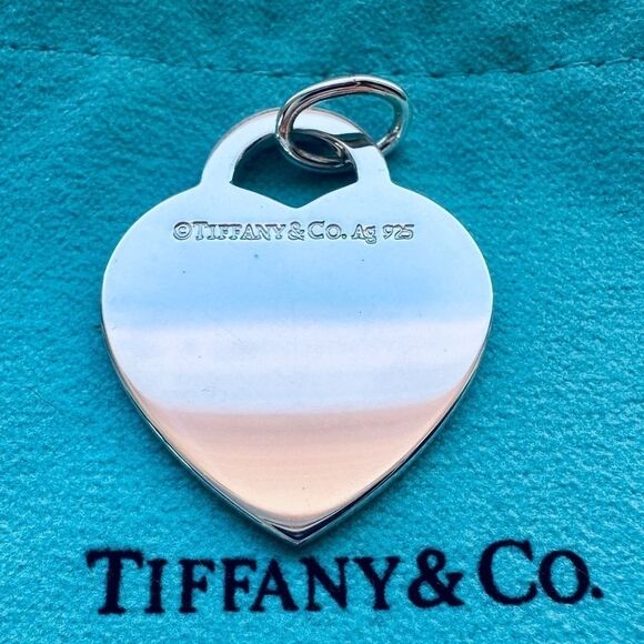 🩵NEW LARGE Tiffany & Co. Love You Blue Enamel Heart Charm🩵 - Picture 2 of 2
